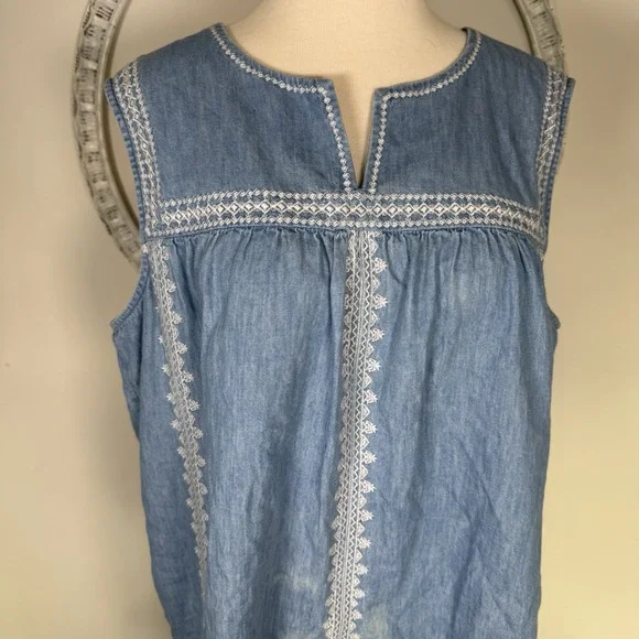 J. Jill Denim Embroidered Floral Chambray Denim Sleeveless Shirt Tank Top XL - Picture 3 of 12
